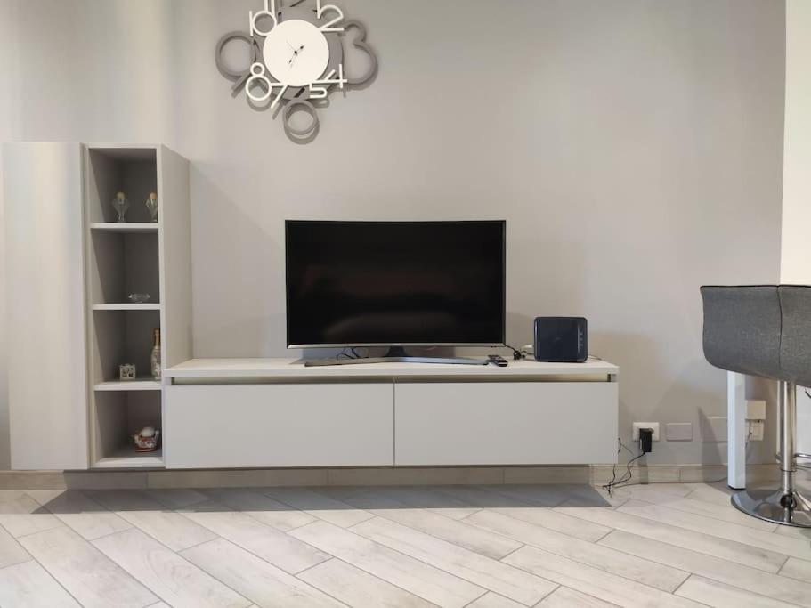 Ampio Bilocale In Zona Porta Vittoria / Corso Lodi Apartamento Milão Exterior foto