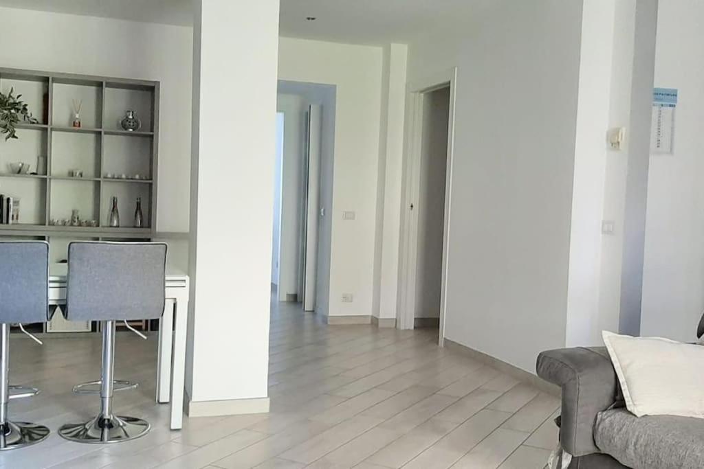 Ampio Bilocale In Zona Porta Vittoria / Corso Lodi Apartamento Milão Exterior foto